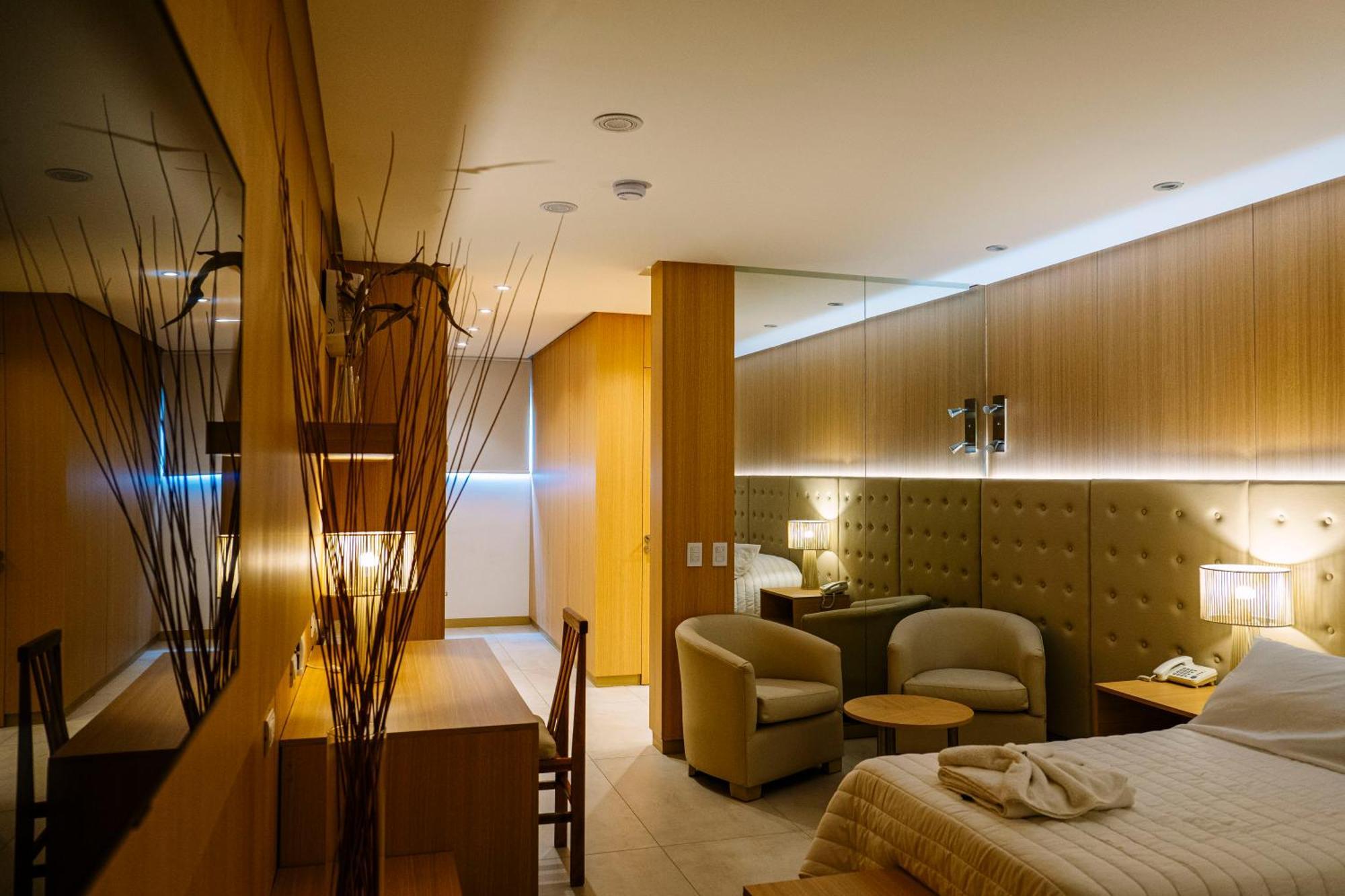 Plaza Paradiso Petit Hotel Chacras de Coria Zewnętrze zdjęcie
